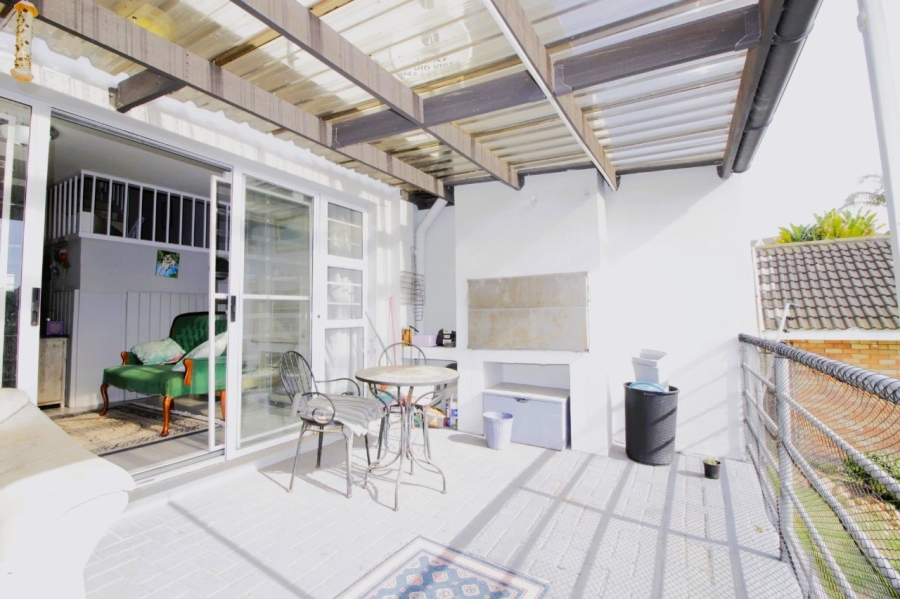 2 Bedroom Property for Sale in Aston Bay Eastern Cape